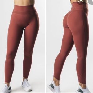 Alphalete harmony legging